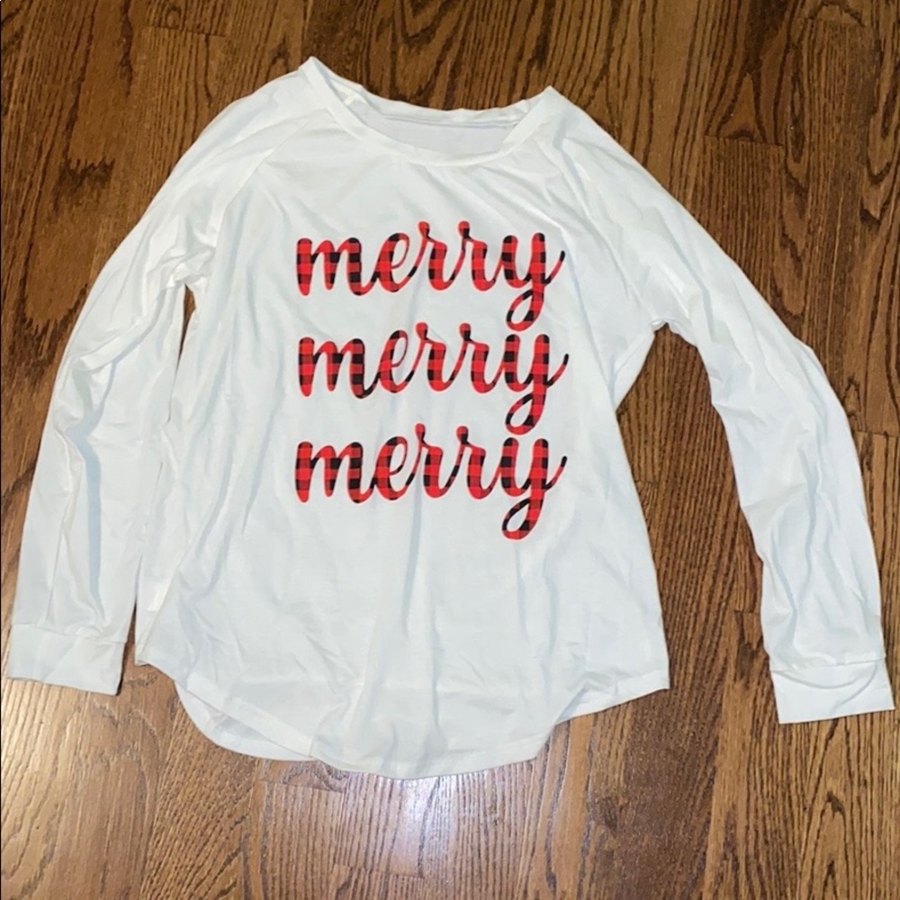 Adorable “Merry Merry Merry” Shirt, Brand New!!